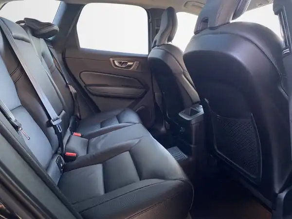 VOLVO XC60 (13/23)