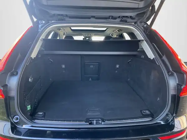 VOLVO XC60 (14/23)