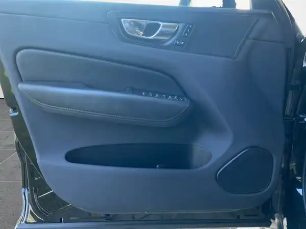 VOLVO XC60 (17/23)