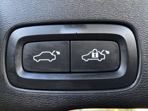 VOLVO XC60 (23/23)