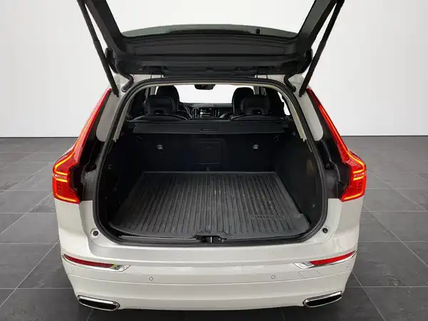 VOLVO XC60 (14/20)