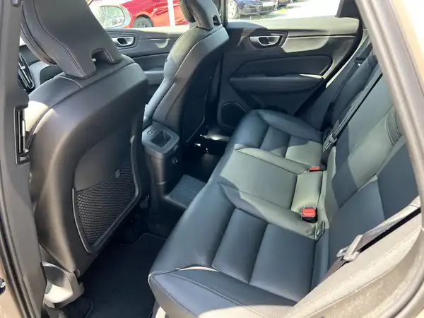VOLVO XC60 (14/29)