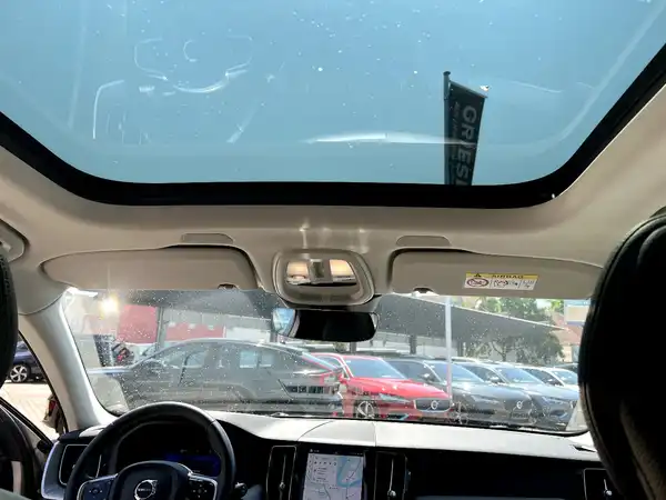 VOLVO XC60 (21/29)
