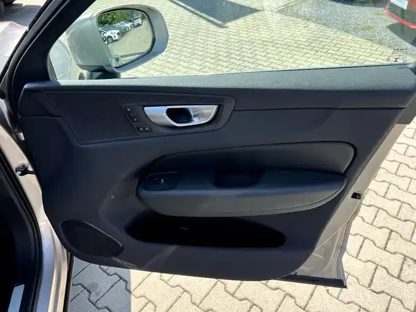 VOLVO XC60 (22/29)