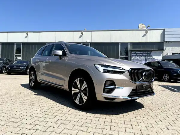 VOLVO XC60 (6/29)