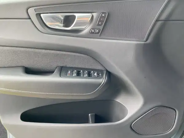 VOLVO XC60 (17/19)