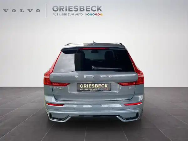 VOLVO XC60 (4/19)