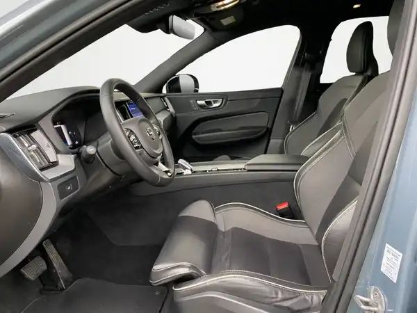 VOLVO XC60 (7/19)