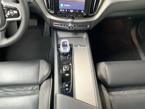 VOLVO XC60 (9/19)