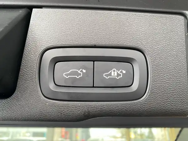 VOLVO XC60 (21/21)