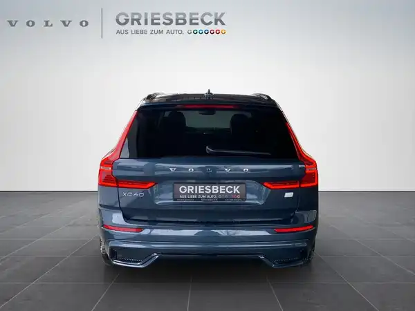 VOLVO XC60 (4/21)