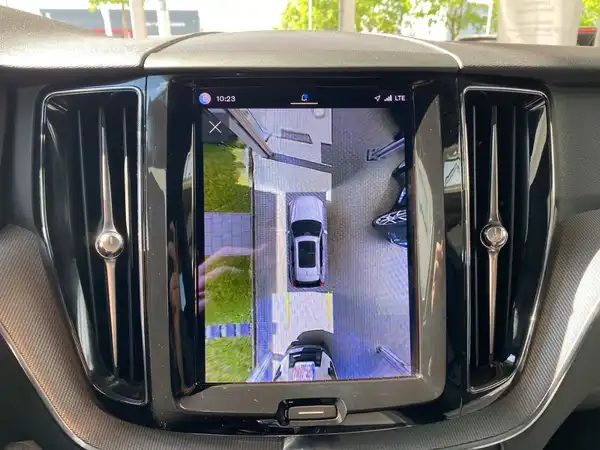 VOLVO XC60 (19/21)