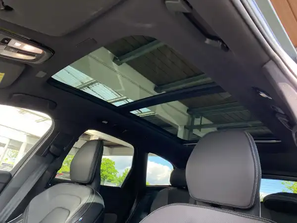 VOLVO XC60 (20/21)