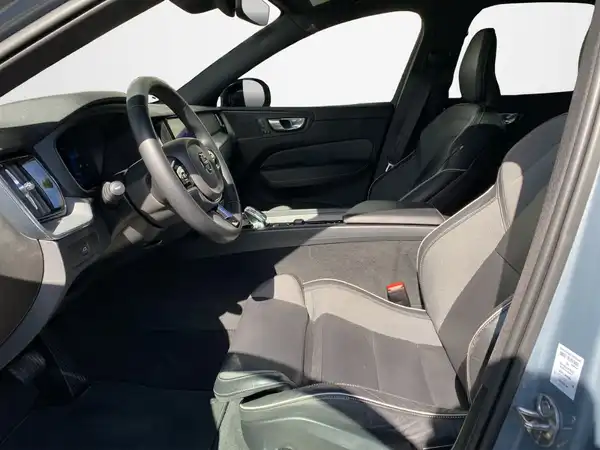 VOLVO XC60 (7/21)