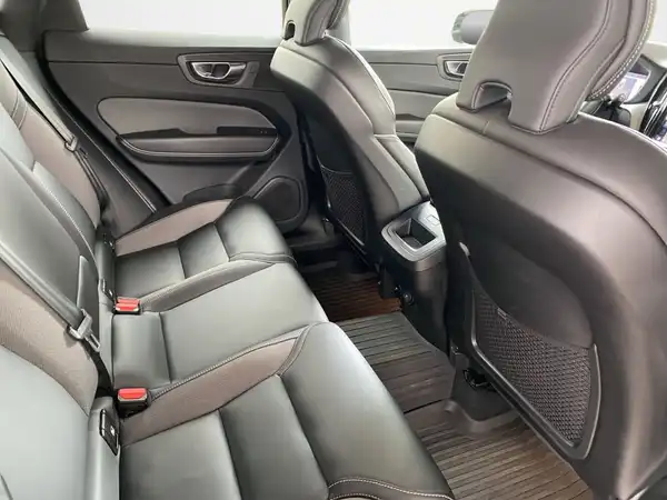 VOLVO XC60 (13/20)