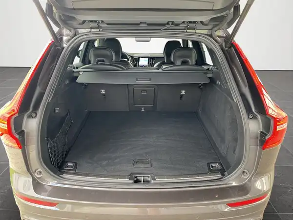 VOLVO XC60 (14/20)