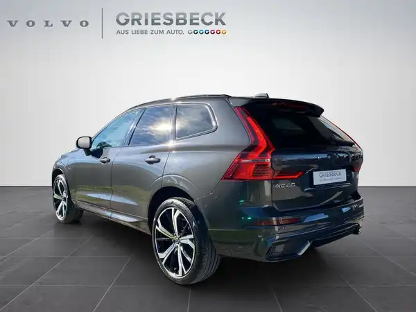 VOLVO XC60 (3/22)