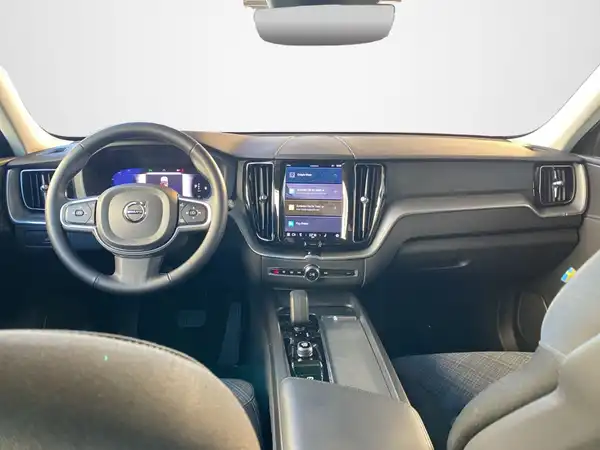 VOLVO XC60 (8/20)