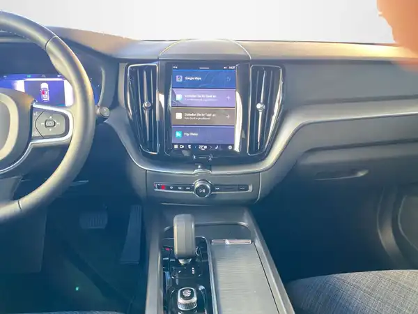 VOLVO XC60 (9/20)
