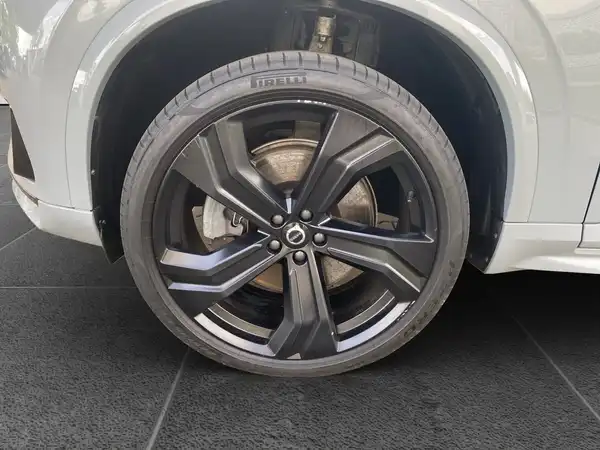 VOLVO XC90 (15/22)