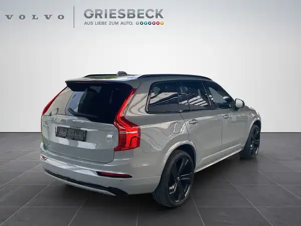 VOLVO XC90 (5/22)