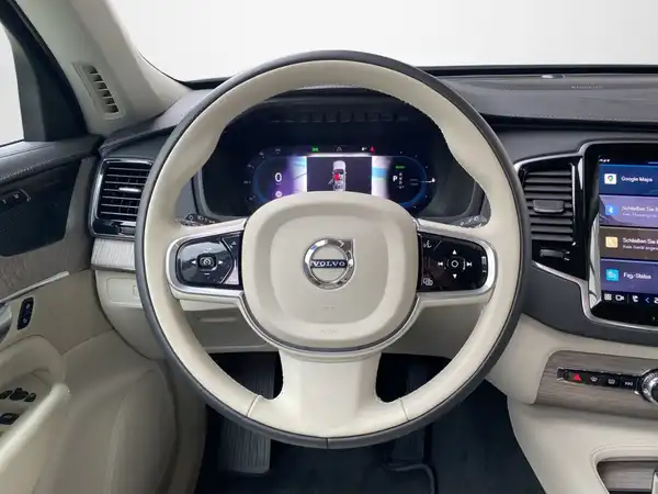 VOLVO XC90 (10/22)