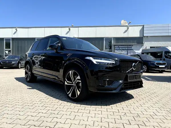 VOLVO XC90 (5/29)
