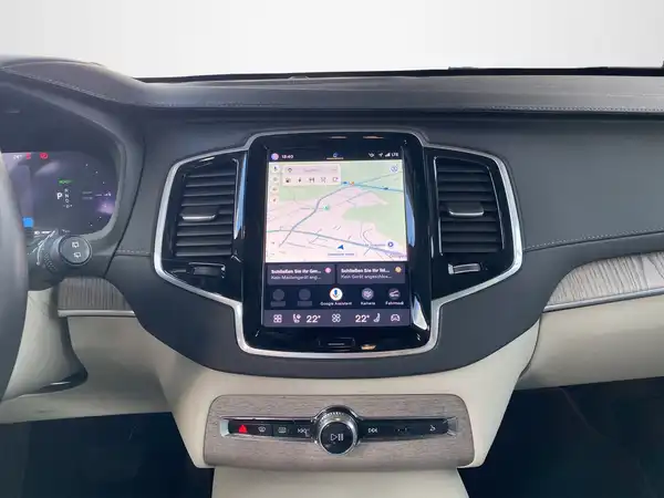 VOLVO XC90 (11/23)