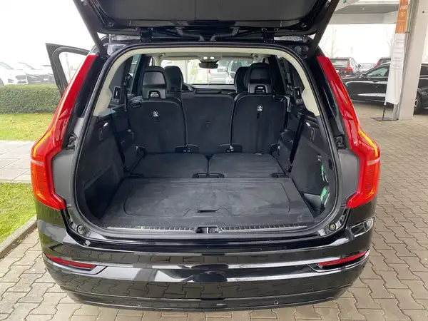 VOLVO XC90 (21/22)