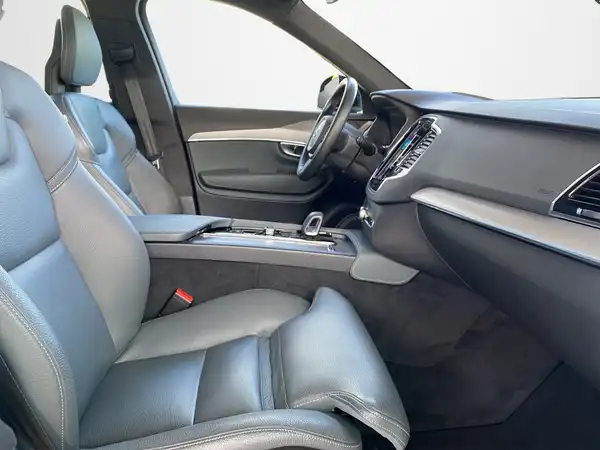 VOLVO XC90 (12/22)