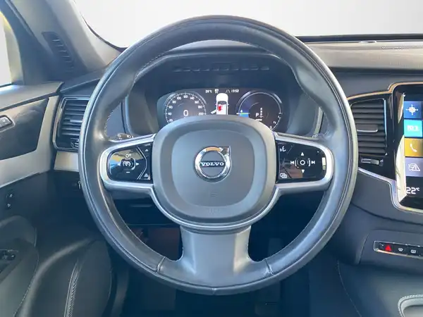 VOLVO XC90 (10/22)