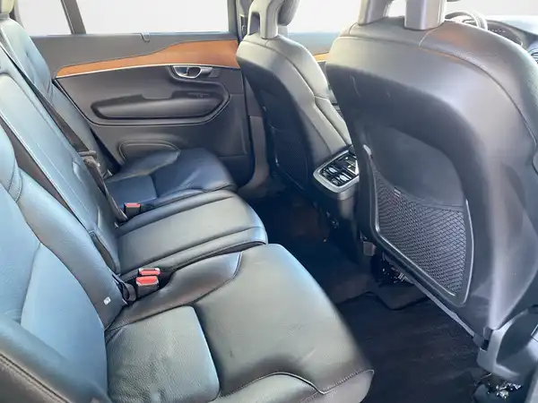 VOLVO XC90 (13/23)