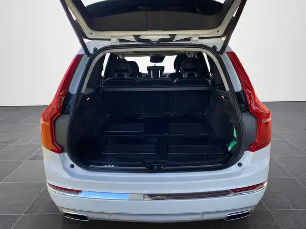 VOLVO XC90 (14/23)