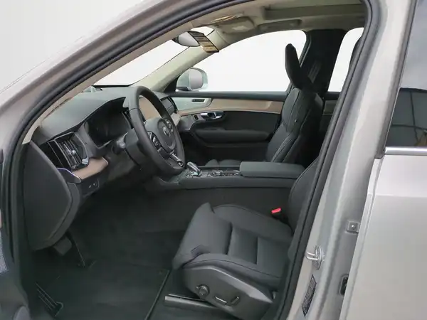VOLVO XC90 (9/19)