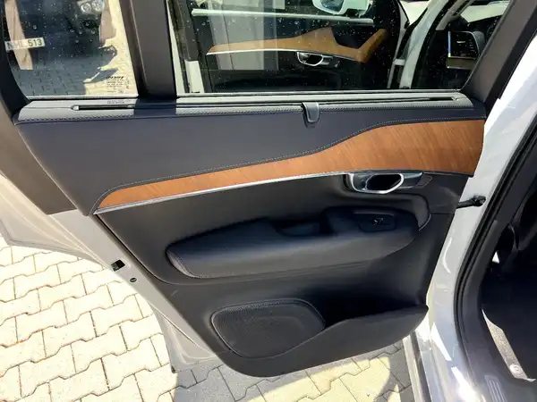 VOLVO XC90 (13/27)