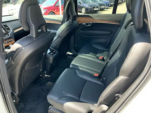 VOLVO XC90 (14/27)