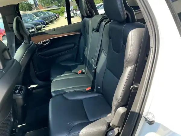VOLVO XC90 (15/27)