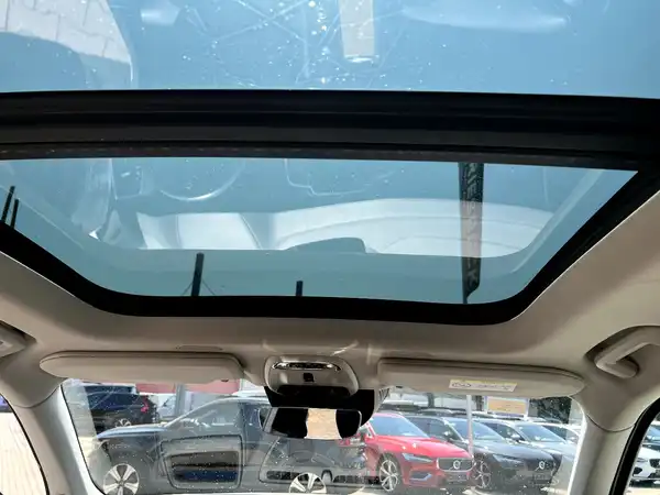 VOLVO XC90 (20/27)