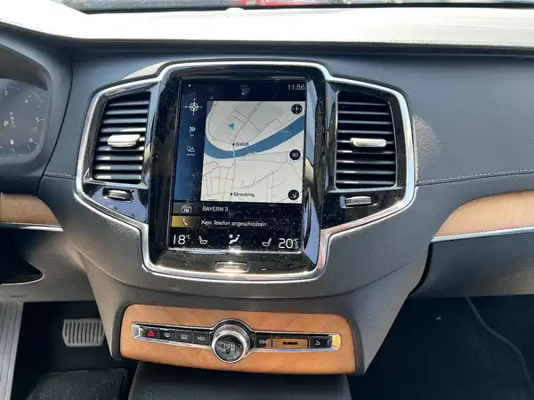 VOLVO XC90 (25/27)