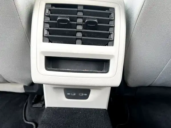 VW GOLF VARIANT (17/27)