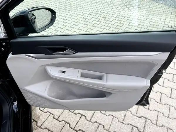 VW GOLF VARIANT (20/27)