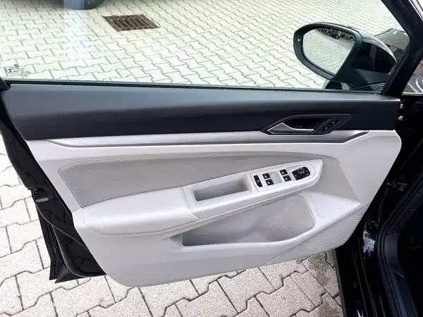 VW GOLF VARIANT (10/27)