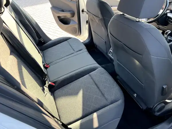 VW GOLF VARIANT (14/26)