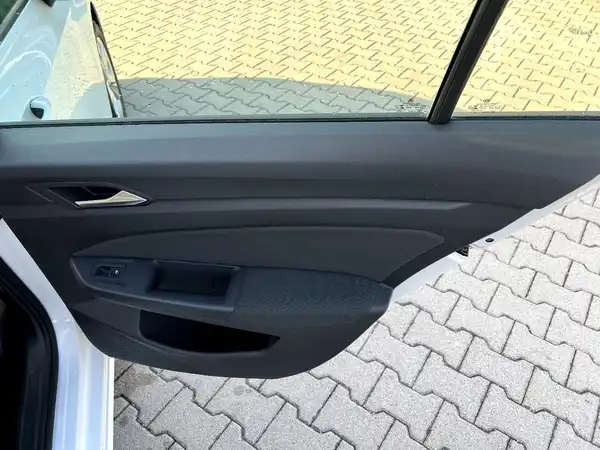 VW GOLF VARIANT (15/26)