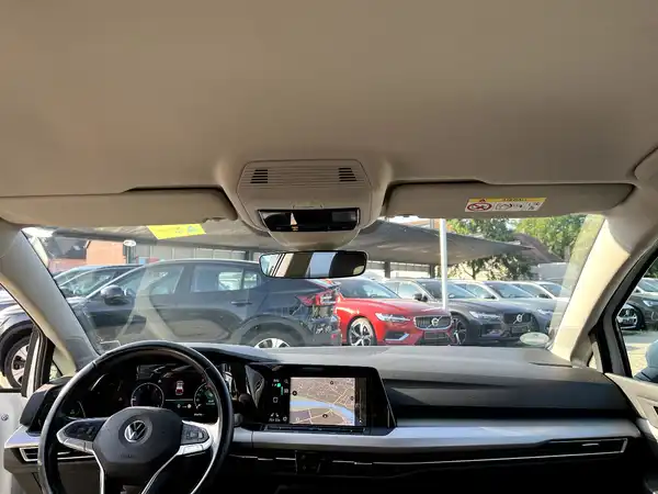 VW GOLF VARIANT (19/26)