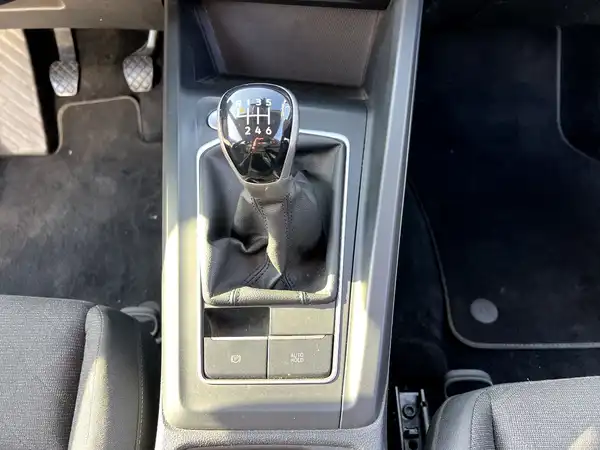 VW GOLF VARIANT (23/26)