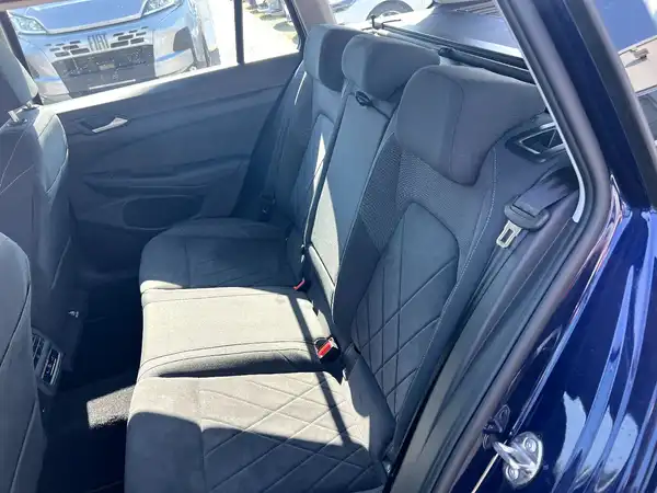 VW GOLF VARIANT (13/27)