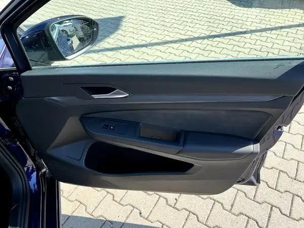 VW GOLF VARIANT (20/27)