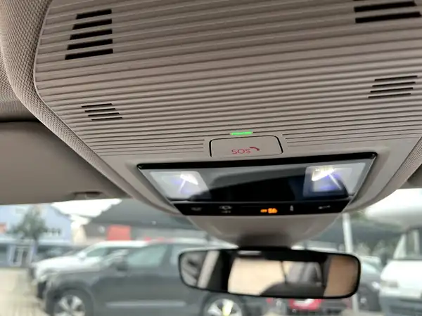 VW GOLF (27/27)