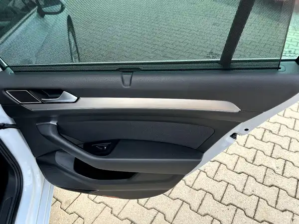 VW PASSAT VARIANT (15/29)
